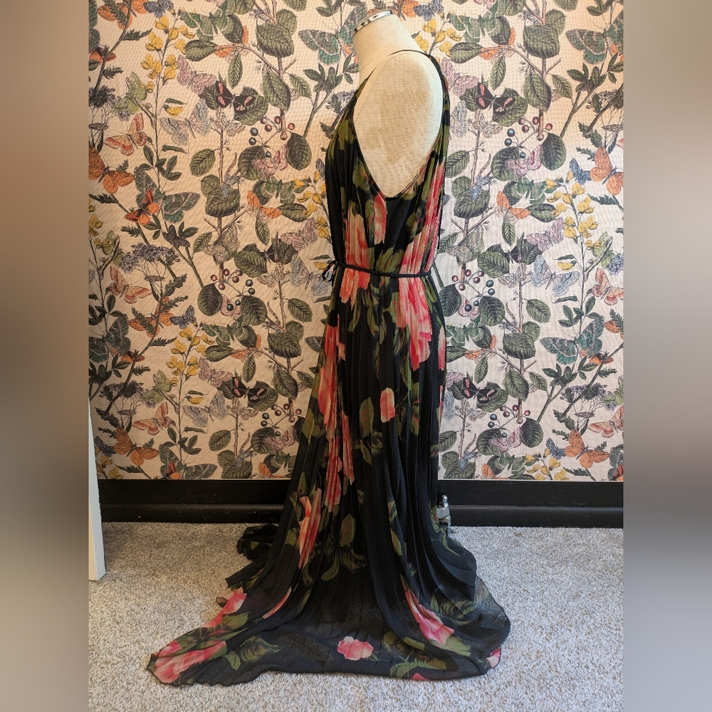 Anthropologie- Rose Halter Neck Gown- One Size Fits Most- Navy with Pink Roses. - Picture 2 of 4